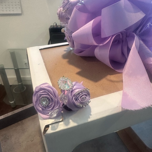 Lavender wedding bouquet with, Grooms boutonniere. - Picture 3 of 11